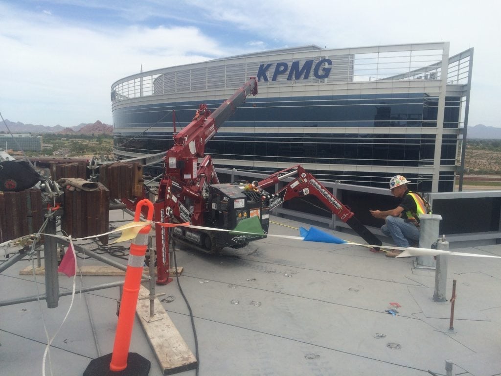 SPYDERCRANE mini crane at work